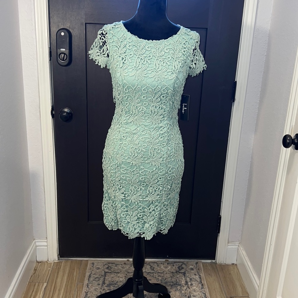 Backless Lace detail dress